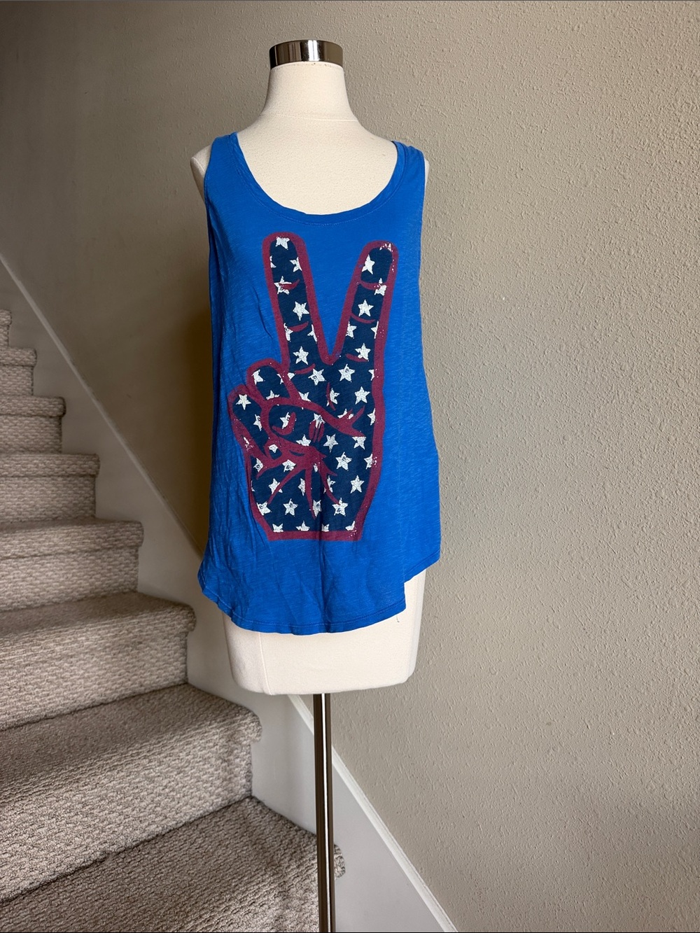 Lucky Brand Sz M Blue Peace Hand American Flag Star